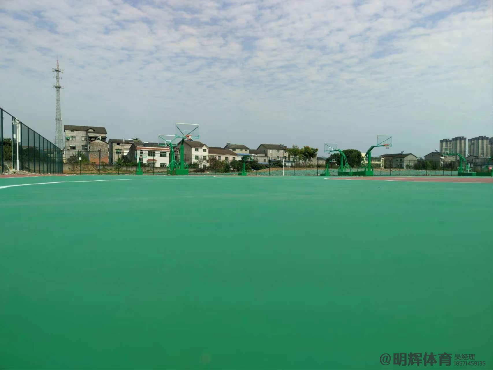 宜昌硬地丙烯酸球场的优缺点